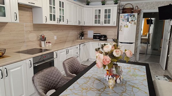 3-комн квартира, 91 м², р-н Российская ул (№124402)