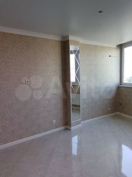 2-комн квартира, 64 м², р-н Российская ул (№124835)