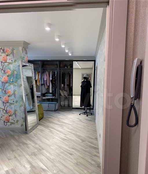 Продается 2-комн квартира, 73 м², р-н 40-лет Победы, 