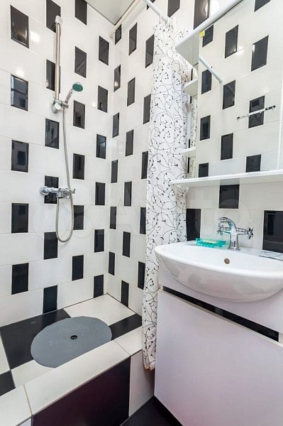 3-комн квартира, 54 м², р-н Энка - Баскет-холл (№124056)
