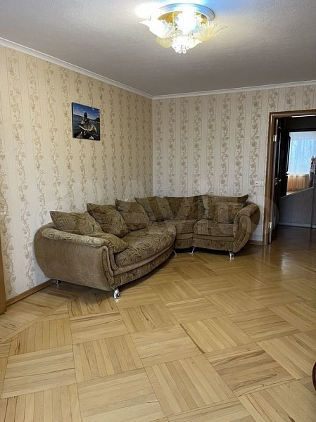 4-комн квартира, 74.9 м², р-н Гидростроителей (№126085)