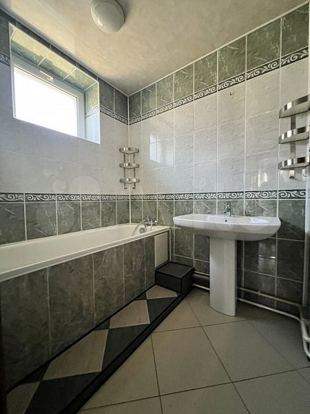 2-комн квартира, 50.2 м², р-н Центр (№124748)