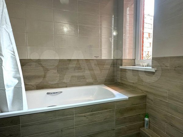 4-комн квартира, 125 м², р-н Гидростроителей (№124927)