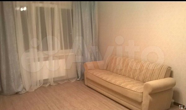Продается 1-комн квартира, 38 м², р-н Гидростроителей, 