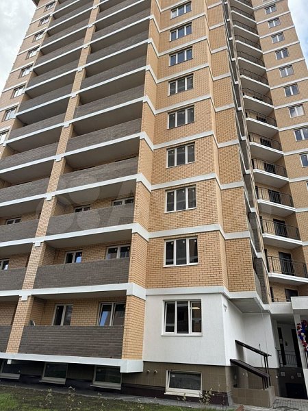 Студия, 32.1 м², р-н Российская ул (№125566)