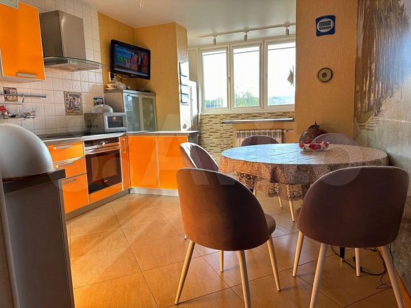 4-комн квартира, 125 м², р-н Гидростроителей (№124927)