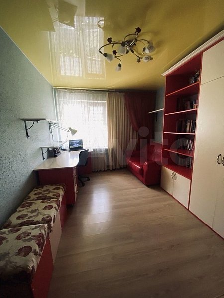 4-комн квартира, 78 м², р-н Российская ул (№127280)