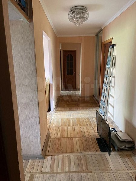 Продается 4-комн квартира, 81.3 м², р-н Гидростроителей, 