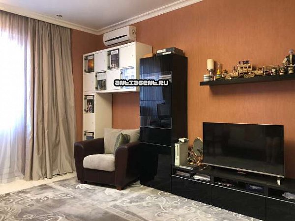 Продается 2-комн квартира, 72 м², р-н Центр, 
