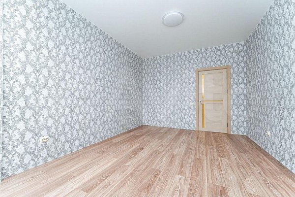 4-комн квартира, 129.1 м², р-н Петра Метальникова (№127580)