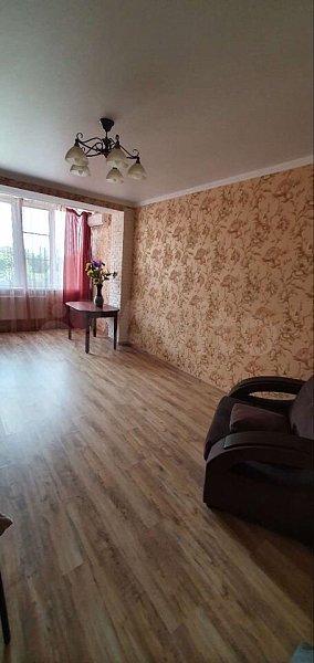 1-комн квартира, 46 м², р-н Российская ул (№124324)