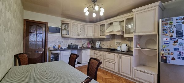 4-комн квартира, 105 м², р-н Черемушки (№125170)