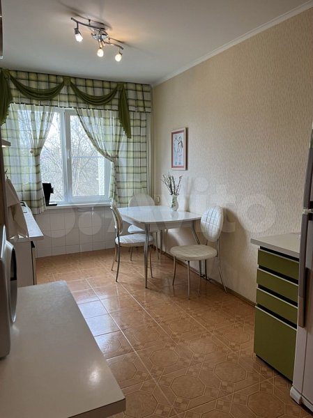 4-комн квартира, 74.9 м², р-н Гидростроителей (№126085)