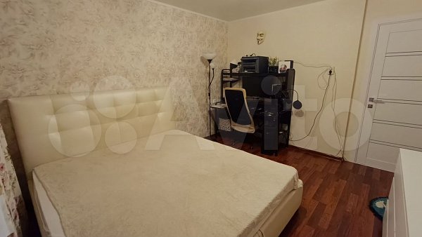 3-комн квартира, 91 м², р-н Российская ул (№124402)
