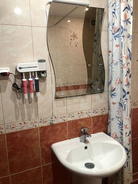 3-комн квартира, 91 м², р-н Российская ул (№124402)