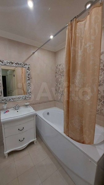 4-комн квартира, 120 м², р-н Петра Метальникова (№123948)