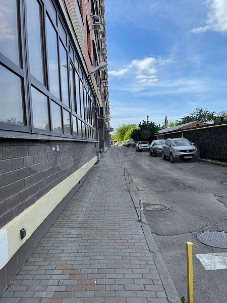 3-комн квартира, 87.3 м², р-н Российская ул (№123796)