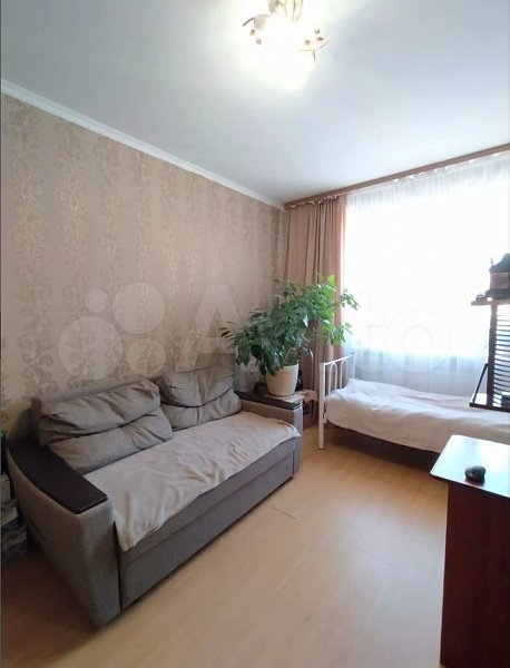 3-комн квартира, 72 м², р-н Российская ул (№124358)