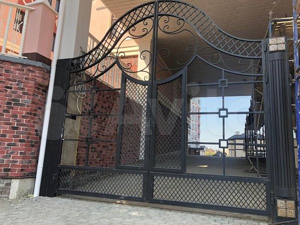 4-комн. квартира, 256.4 м², р-н Парк Галицкого, Краснодар (№123826)
