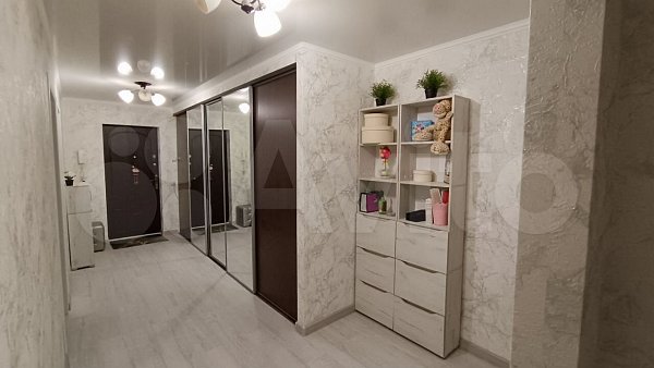3-комн квартира, 91 м², р-н Российская ул (№124402)
