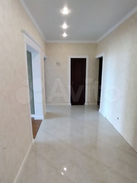 2-комн квартира, 64 м², р-н Российская ул (№124835)