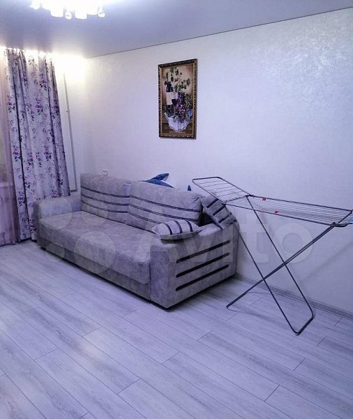 Продается 2-комн квартира, 65 м², р-н Окраины, 