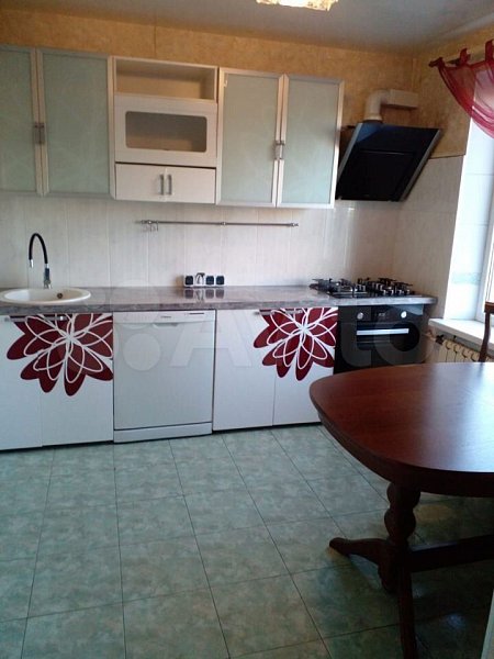 4-комн. квартира, 81 м², р-н Российская ул, Краснодар (№127683)