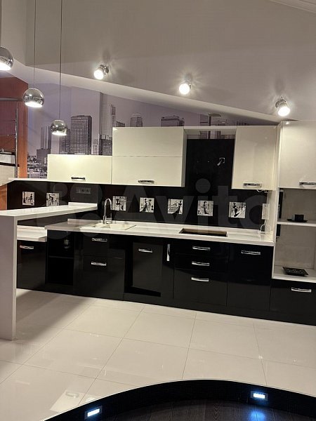 4-комн квартира, 120 м², р-н Селезнева-СБС (№125480)