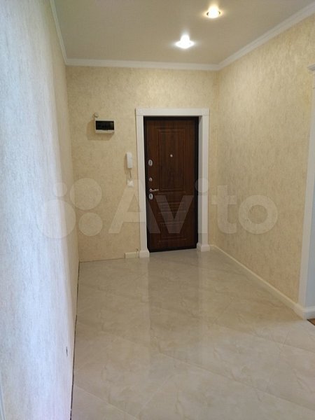 2-комн квартира, 64 м², р-н Российская ул (№124835)
