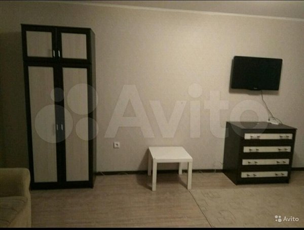 1-комн квартира, 38 м², р-н Гидростроителей (№123748)
