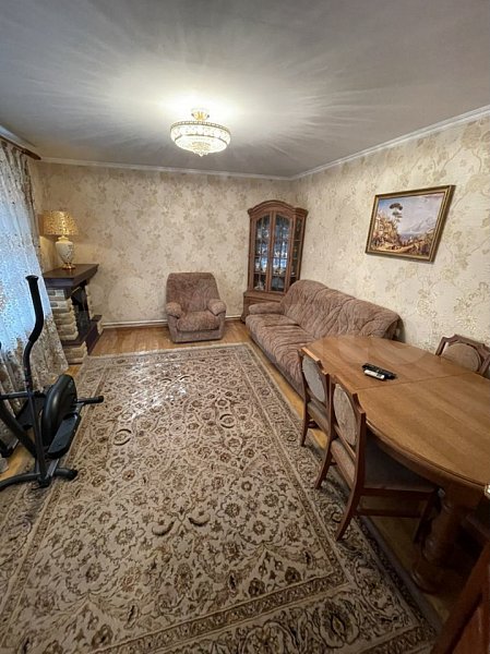 5-комн квартира, 148 м², р-н Центр (№123991)