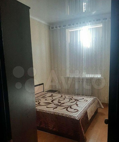 3-комн квартира, 105 м², р-н Российская ул (№124311)