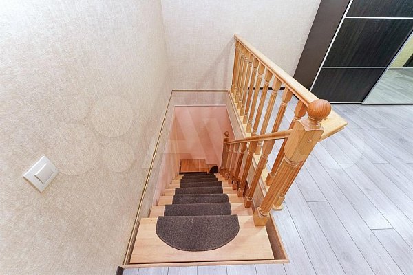 4-комн квартира, 129.1 м², р-н Петра Метальникова (№127580)