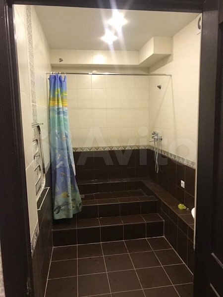 3-комн квартира, 98.2 м², р-н Гидростроителей (№124672)