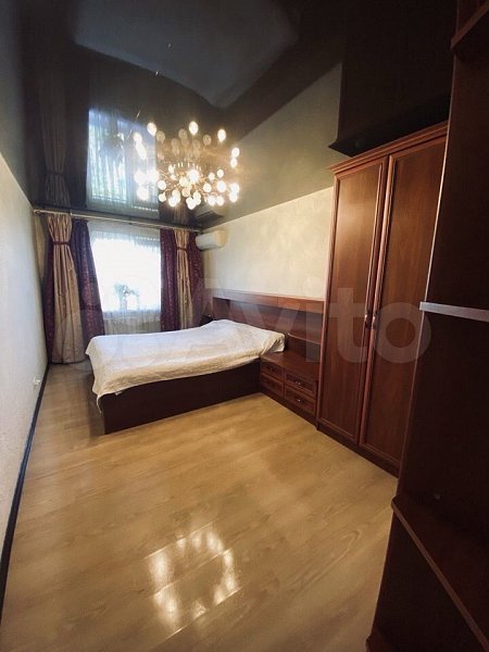 4-комн квартира, 78 м², р-н Российская ул (№127280)