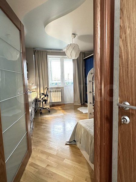 4-комн квартира, 125 м², р-н Гидростроителей (№124927)