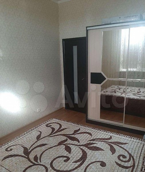 3-комн квартира, 105 м², р-н Российская ул (№124311)