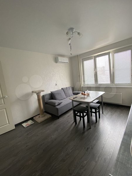 1-комн квартира, 41.8 м², р-н Гидростроителей (№124156)