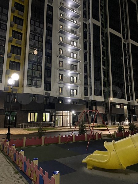 2-комн квартира, 61.5 м², р-н Гидростроителей (№124531)