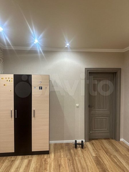 2-комн квартира, 70 м², р-н Петра Метальникова (№124063)