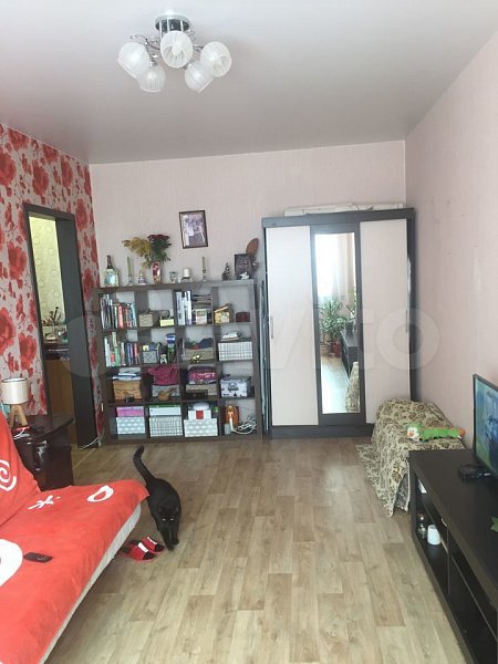 Продается 1-комн квартира, 38 м², р-н Окраины, 