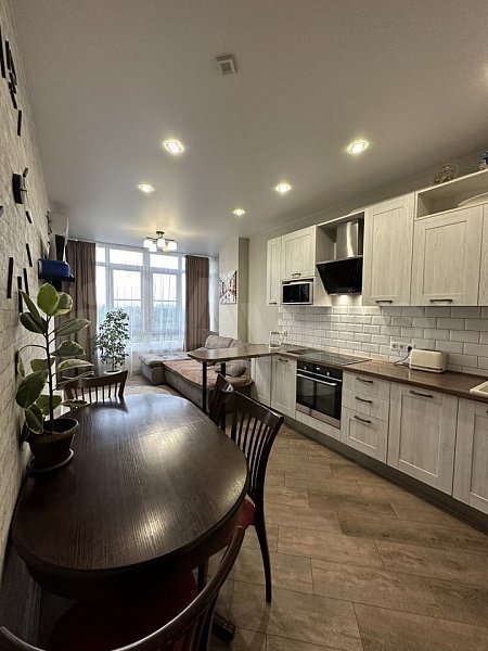 3-комн квартира, 89 м², р-н Фестивальный (№123815)