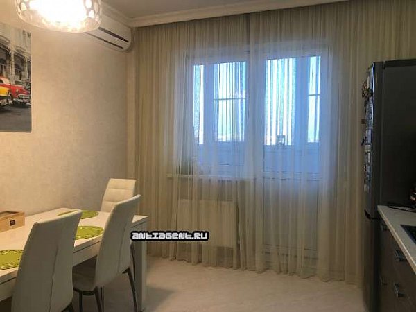 2-комн квартира, 72 м², р-н Центр (№124841)