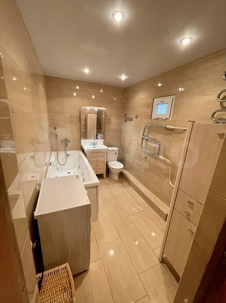 5-комн квартира, 148 м², р-н Центр (№123991)