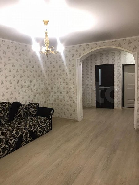 Продается 3-комн квартира, 98.2 м², р-н Гидростроителей, 
