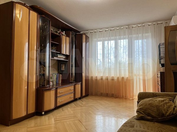 4-комн квартира, 74.9 м², р-н Гидростроителей (№126085)