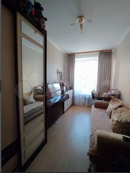 3-комн квартира, 72 м², р-н Российская ул (№124358)