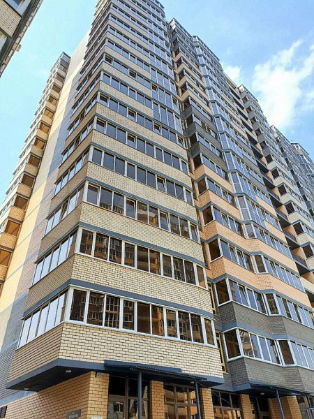 Продается 2-комн квартира, 75 м², р-н Молодежный, 