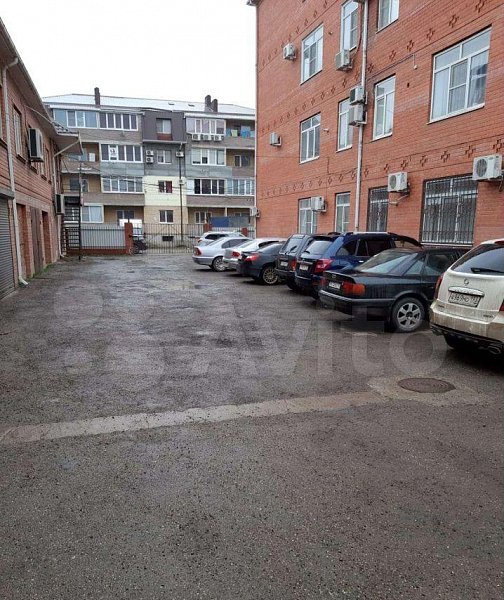 3-комн квартира, 105 м², р-н Российская ул (№124311)