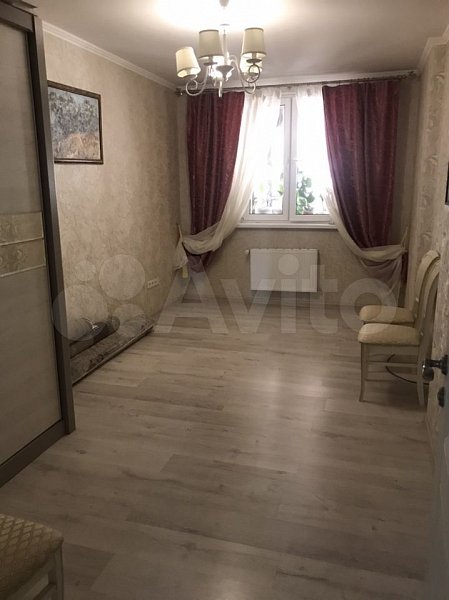 3-комн квартира, 100 м², р-н Петра Метальникова (№124433)